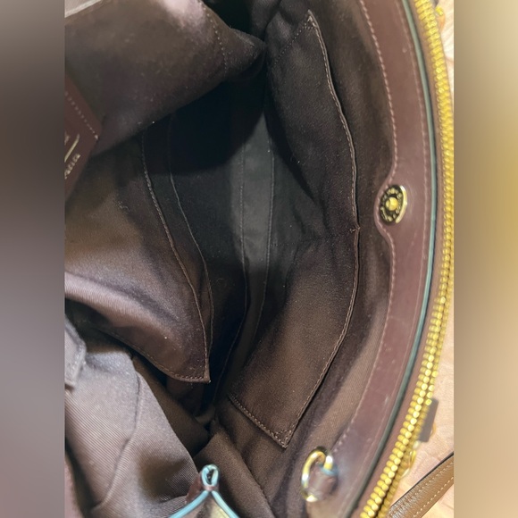 Coach crossbody/ handbag purse - Picture 4 of 12